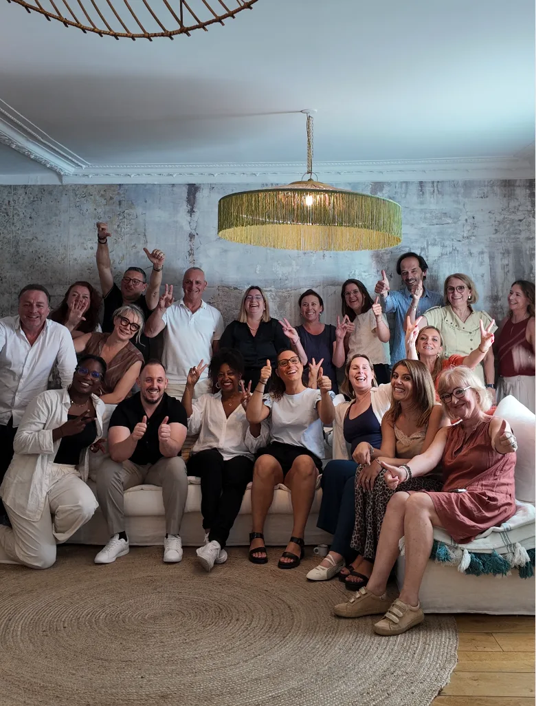 Promotion ICONIK Immobilier célébrant la fin du niveau Technicien