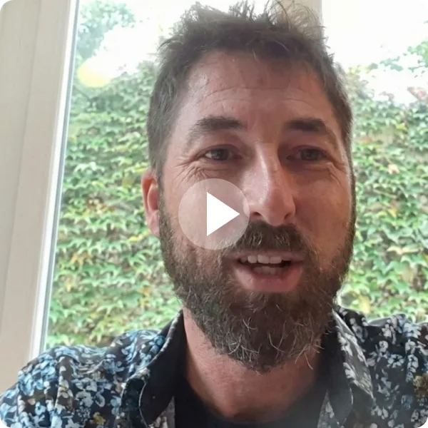 Anthony P., iad France