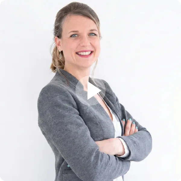 Louise L., iad France